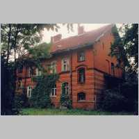 111-1458 Wehlau 1997, Pflegeanstalt Allenberg, frueheres Aerztewohnhaus.jpg